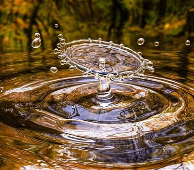 4 גורמים ותסמינים של נזילות מים בצנרת